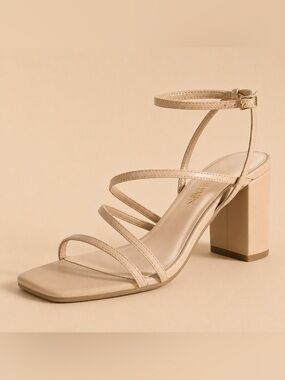Dream Pairs Nude Strappy Block Heel Sandals women Brand New!! ✨✨✨✨💁🏻‍♀️